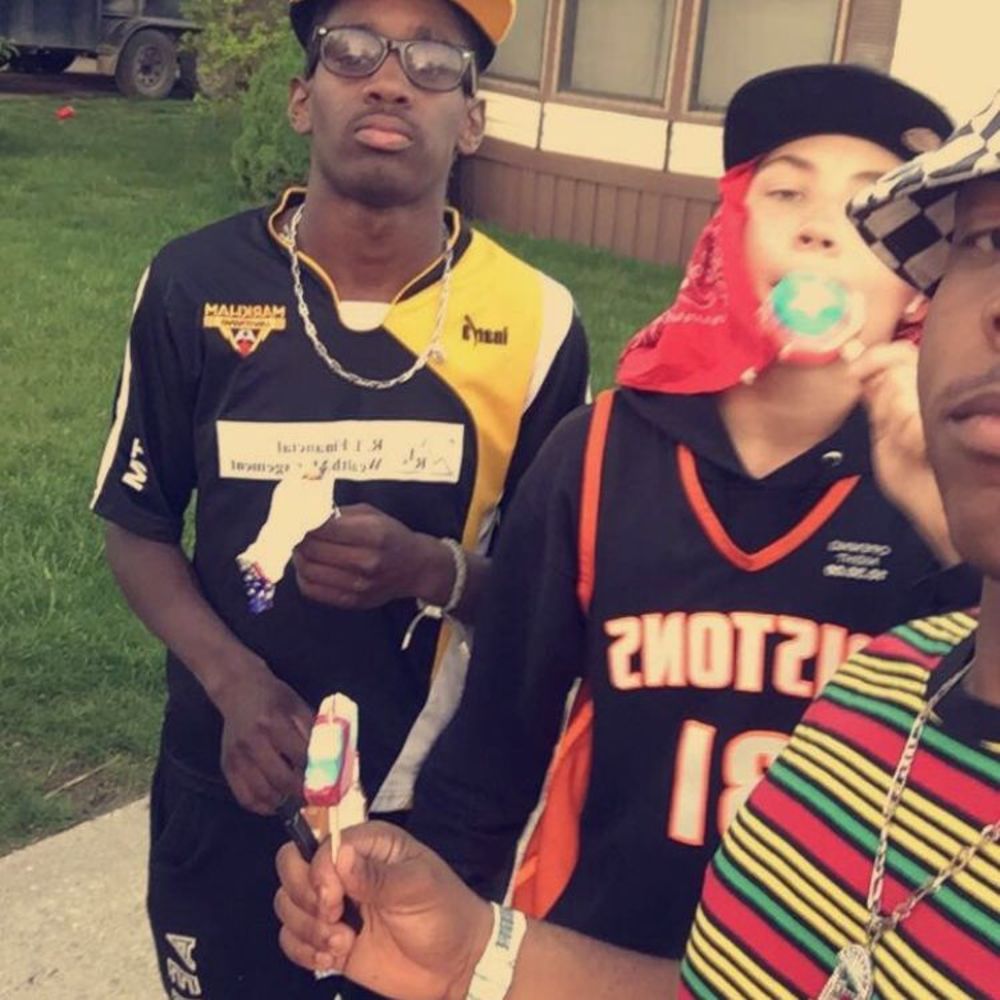 Meet your Posher, Hunter